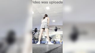 Travesti gostosa na academia