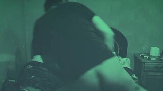 “Femboy Gritón Que Se Entrega al Placer”