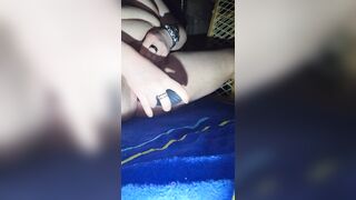 FTM transman squirted so much juice when this chab's using a sex-toy