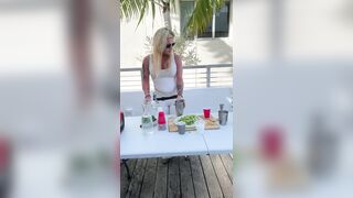 Jade Jameson visiting Miami Nightclub to make drinks!!