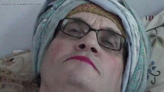 Corpulent housewife Serge Lusin. 2025ea