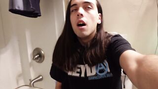 Quick cum and squirt in the washroom