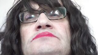 Housewife Serge Lusin. 2025za