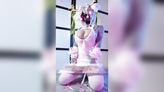 would u be my valentine? ????