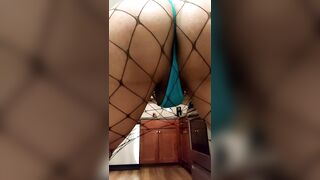 Ts Twerking Large Butt Pissing Pants Strokes Biggest Penis