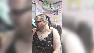 Delta42 plays with their recent toy for u