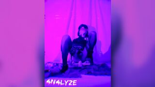 Sissy take a large 10" sextoy in her litle booty. That babe's gaping hard.. 4n4lyze