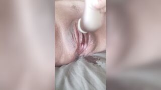 FtM Transgender boy masturbates with exploding cunt