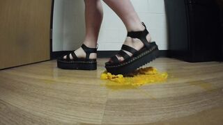 Crushing oranges in Platform Sandals