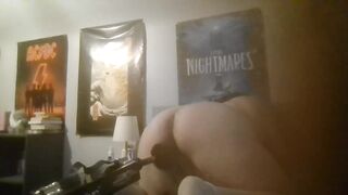 Ftm masturbating with bang machine