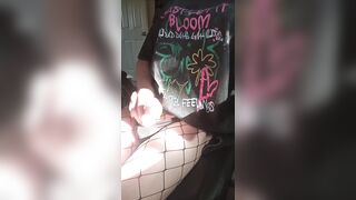 Trans Emo Hotty Cums On Themselves