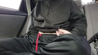 Ftm has loud risky public whimpering climax in car