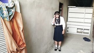 FN123 Thai student chick of a foreigner.