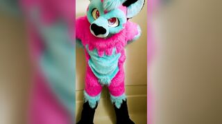Absolutely An "Accident" - A full fursuiter voids urine themselves
