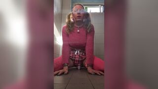 CUM SPILLS FREE IN RAW TRANS DREAM DREAM