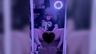 big beautiful woman Puppygirl Squirts in Front of Mirror - Blair Barks