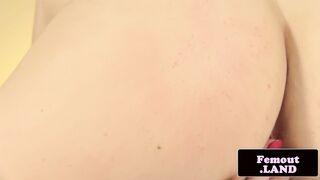 Trap amateur showing off transitioning butt