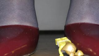amaninheels - Pharoah vs My Feet (teaser)