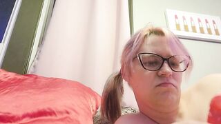 Amy Gets Split in Half!