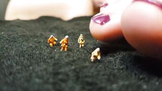 Smothering Shrunk People Underneath Toes