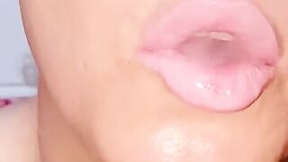 Bimbo lips smokin' cigarette