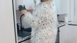 Stepmom punishes her stepdaughter