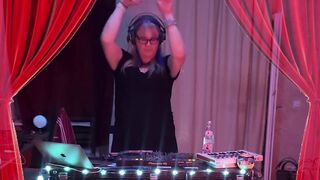 AnnaCentauri Hot DJ Dance