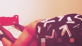 femboy culeando por dinero