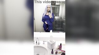 HOTTEST Crossdresser Jerking off Weenie in Bath
