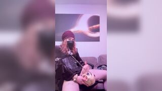 Alt trans beauty cums on her ally