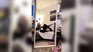 Luna shows her bj skills on her sex tool