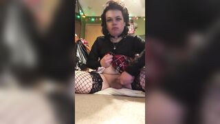 Trans Hotty Plays with herself